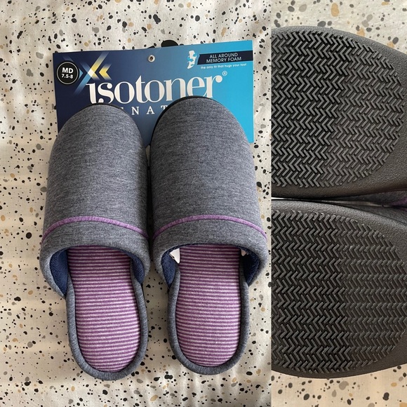 NWT Isotoner Slippers